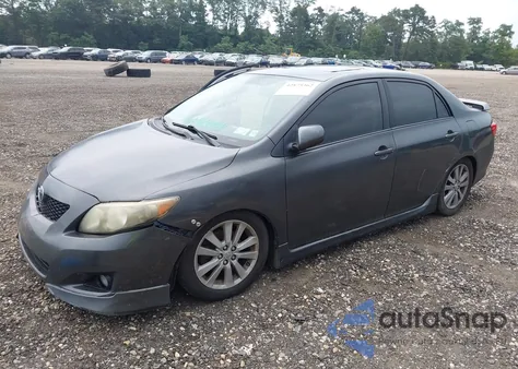 2010 Toyota Corolla S z USA, uszkodzony, nr VIN 2T1BU4EE1AC251156